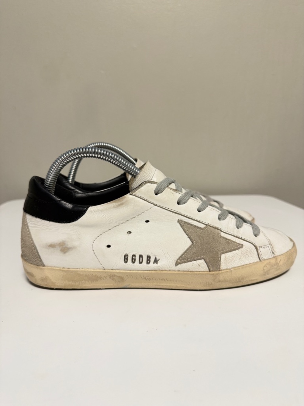 GGDB Golden Goose Super-Star Suede Star and Black Heel Tab Women’s EU 39 US 9 - Picture 3 of 15